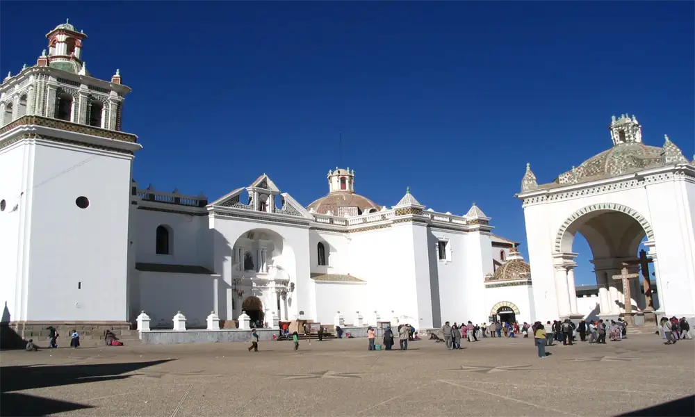 Tour Puno – Copacabana – Isla del Sol