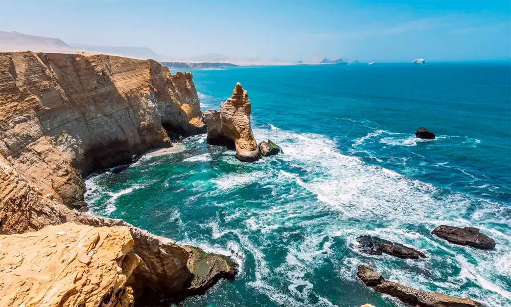 Ballestas Islands and Huacachina Tour from Lima