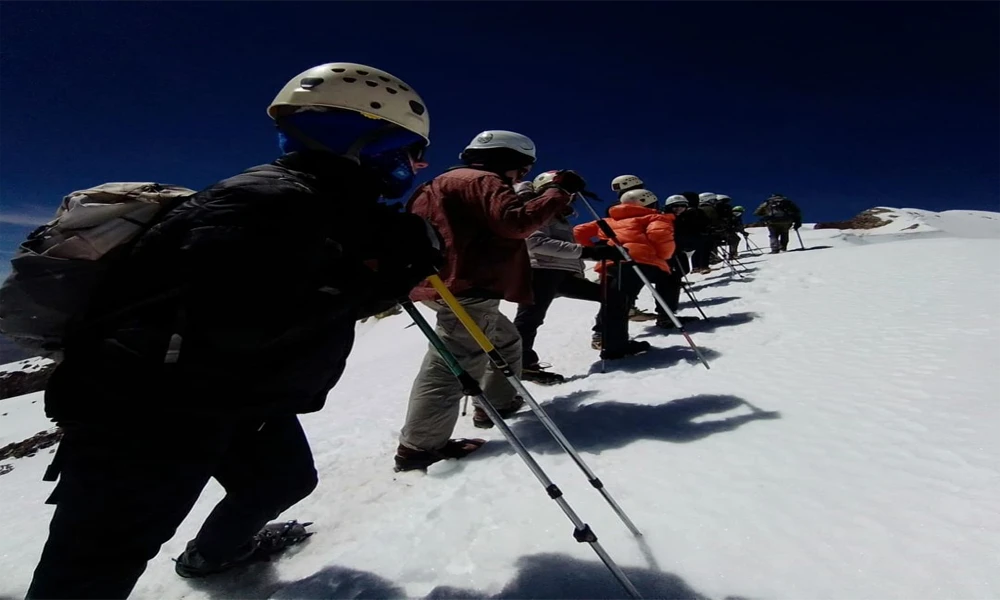 Chachani Volcano Tour 2D/1N: High Mountain Adventure