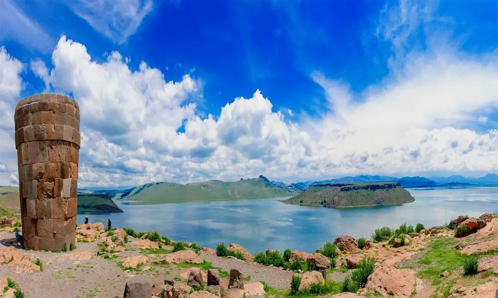 Tour Chullpas de Sillustani desde Puno