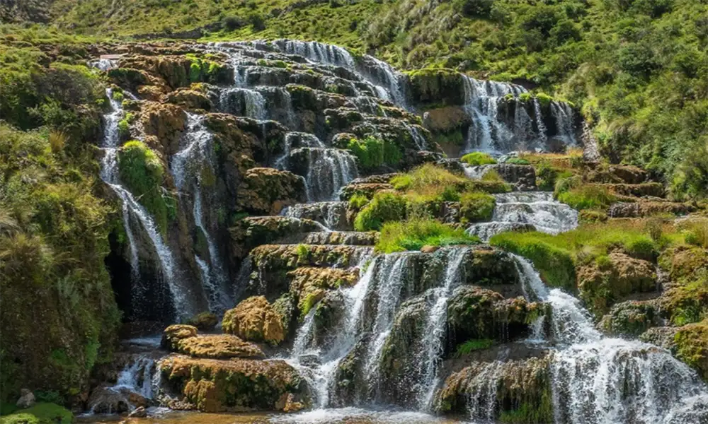 Excursão de um dia inteiro pela Serra de La Viuda, Canta e Obrajillo.