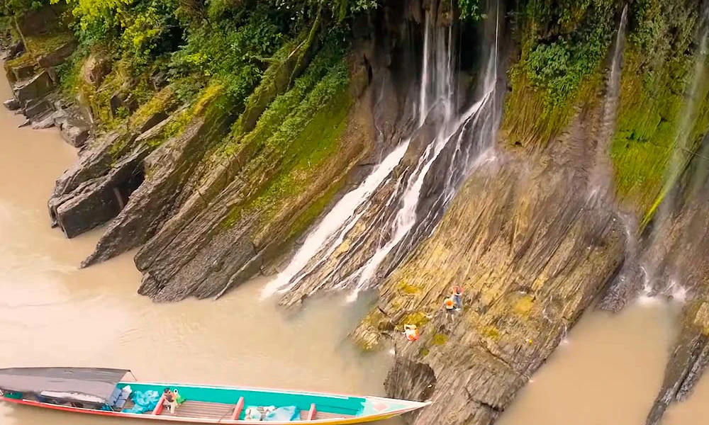 Exploração do Pongo de Mainique e do rio Yoguiato