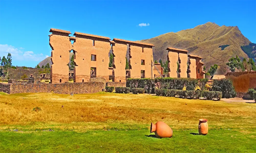 Rota do Sol | De Cusco a Puno, visitando Raqchi – Templo de Wiracocha