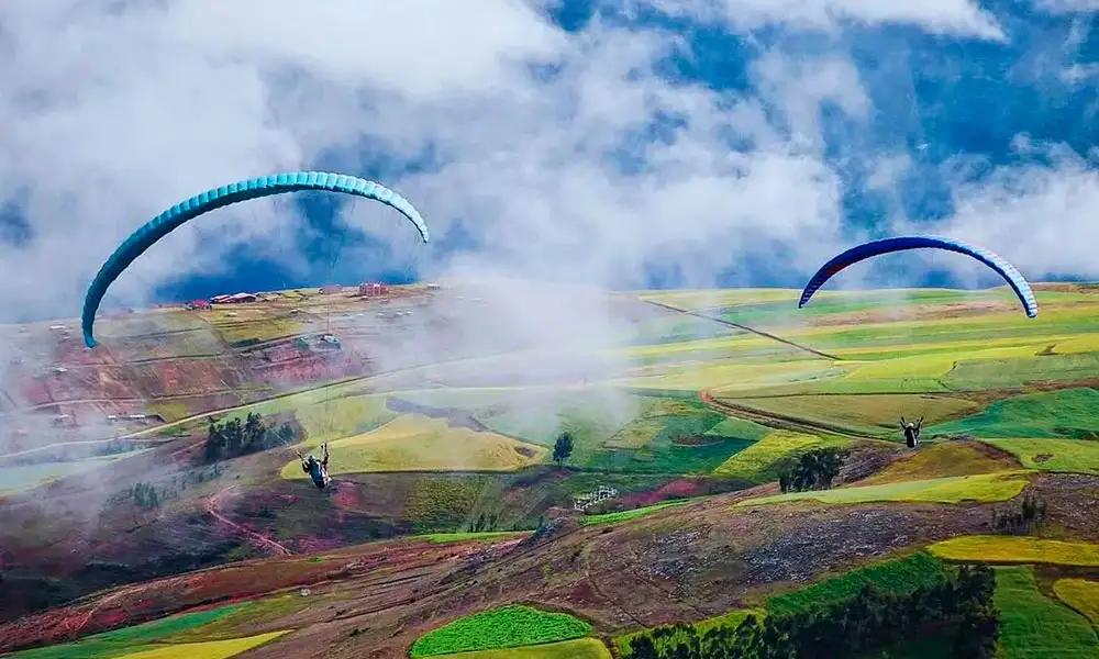 Parapente sobre o Vale Sagrado dos Incas | Sobrevoe os Andes a partir de Chinchero
