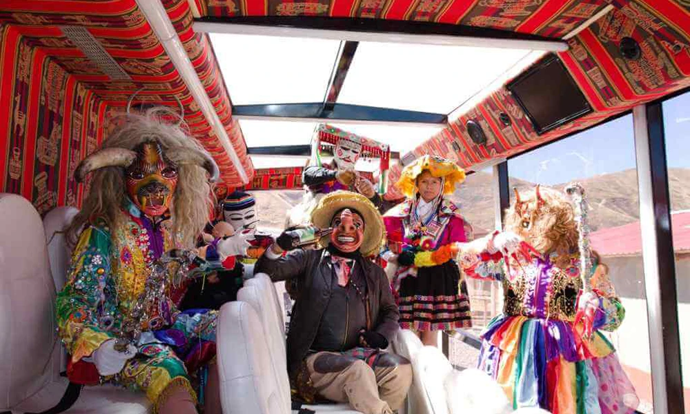 Passeio panorâmico de ônibus em Cusco 180° com Pisco Sour e danças tradicionais