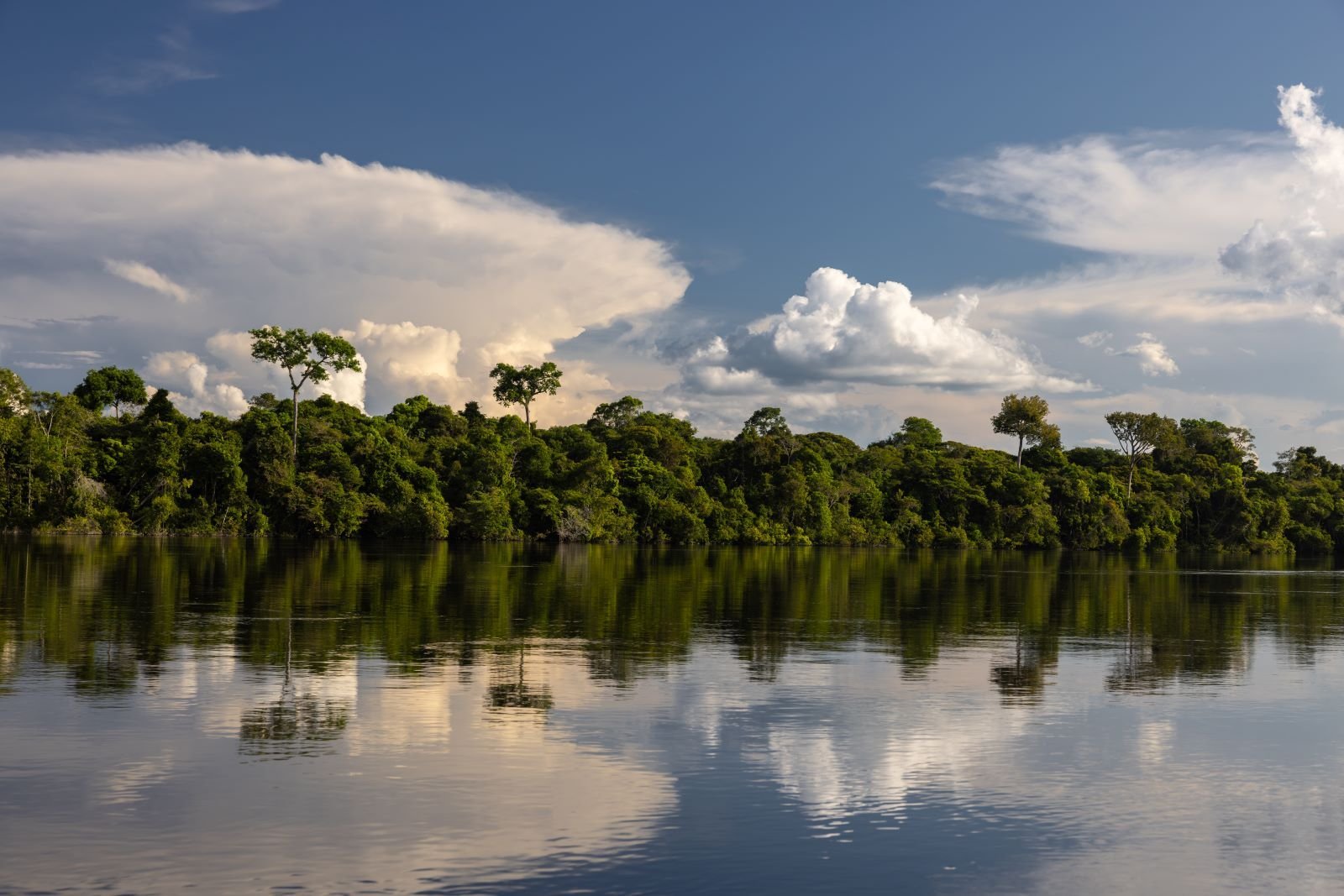 Dia inteiro: Rios Nanay, Momón e Amazonas – Iquitos