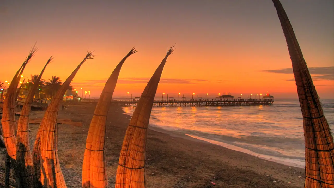 Tour Chan Chan + Caballos de Paso | Atardecer en Huanchaco
