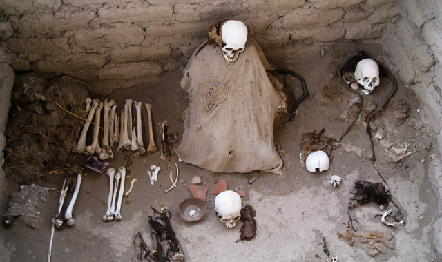 Passeio ao cemitério de Chauchilla | Túmulos pré-incas