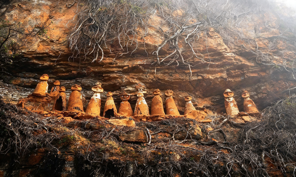 Tour Sarcofagos de Karajia & Utcubamba | Aventura Cultural